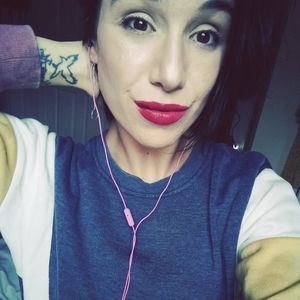 Meet your Posher, Victoria